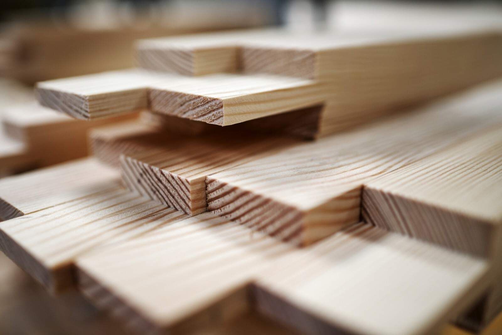Stapel Holzbretter