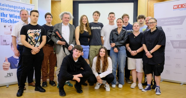 Gruppenfoto Siegerehrung der Lehrlinge